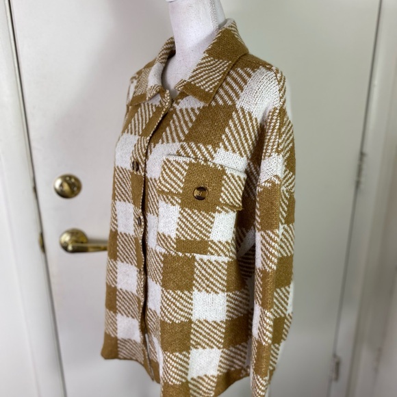 Cato women Sz L Checkered plaid buttoned Utility Shirt Jacket pocket brown white - Picture 3 of 11
